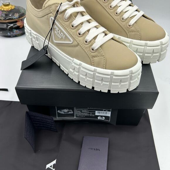 Women's Prada double wheel nylon gabardine sneakers, desert beige size 41 - Picture 10 of 16